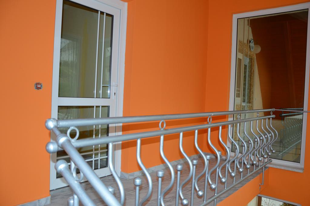 Kristaly Apartman Bed & Breakfast Hévíz Екстериор снимка