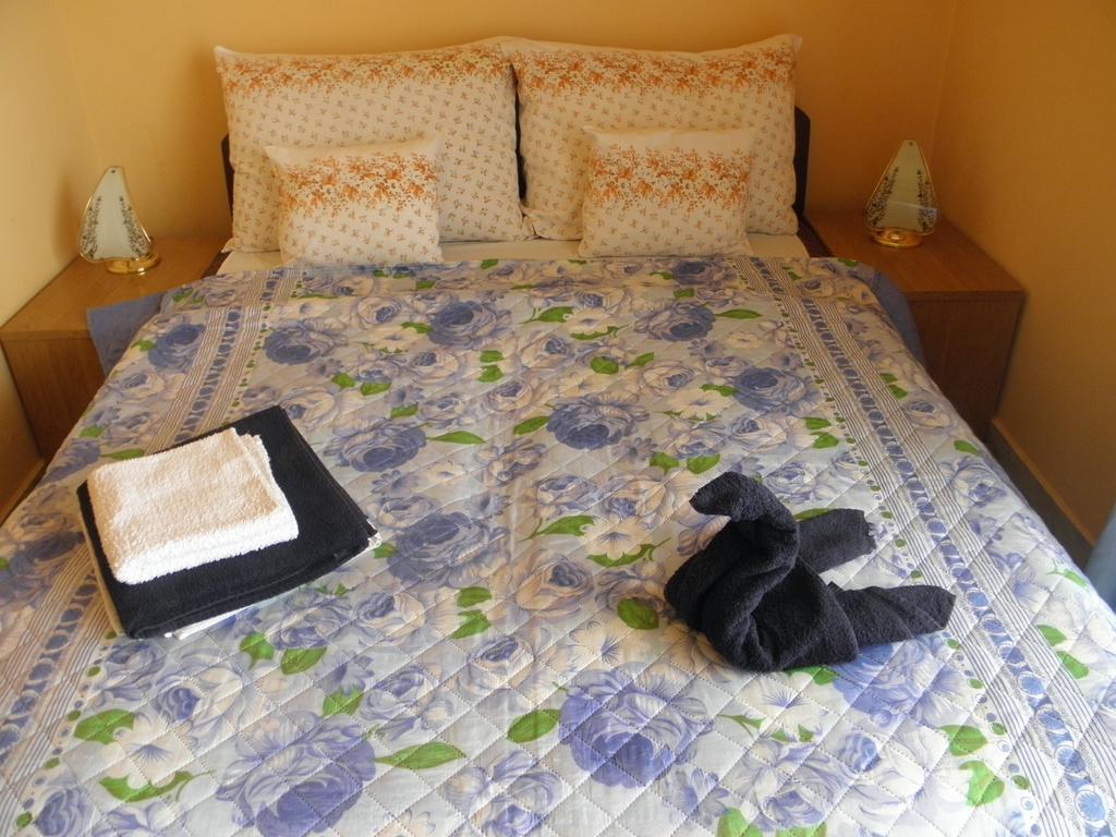 Kristaly Apartman Bed & Breakfast Hévíz Екстериор снимка