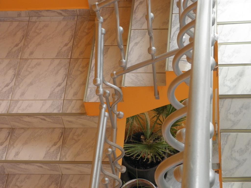 Kristaly Apartman Bed & Breakfast Hévíz Екстериор снимка