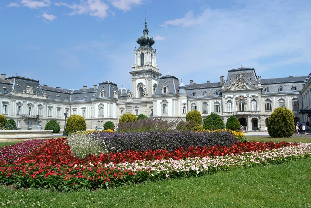 Kristaly Apartman Bed & Breakfast Hévíz Екстериор снимка