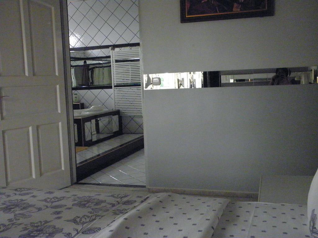 Kristaly Apartman Bed & Breakfast Hévíz Екстериор снимка